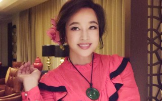 Khoe nhan sắc trẻ trung ở tuổi 63 "Võ Tắc Thiên" Lưu Hiểu Khánh lại bị bóng gió "cưa sừng làm nghé"