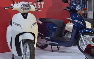 Cận cảnh mẫu xe máy điện thông minh Klara của VinFast vừa ra mắt: Chống ngập nước, có kết nối Internet 3G và đi 80km/sạc