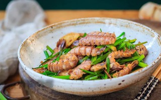 Bữa tối vạn người mê với món tôm tích xào ngon tuyệt!
