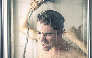 Bác sĩ nhắc nhở: 5 thời điểm bạn tuyệt đối không nên tắm vì có thể gây nguy hiểm tính mạng