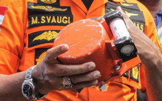 Tín hiệu hộp đen thứ 2 của máy bay Indonesia tắt lịm, lo ngại không bao giờ tìm thấy