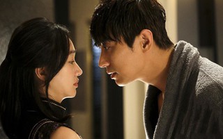 Trước ngày cưới, bạn trai cũ bất thình lình gõ cửa căn hộ lúc đêm khuya
