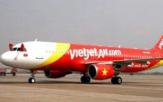 Đình chỉ tổ bay, dừng tăng chuyến với hãng Vietjet sau vụ đáp nhầm đường băng chưa khai thác ở Cam Ranh