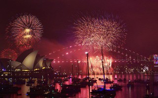 Không khí năm mới bao trùm Châu Á: Hồng Kông, Singapore, Bangkok hân hoan chào đón năm 2019