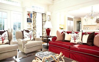 Đừng bỏ lỡ chiếc ghế sofa đỏ cho phòng khách khi mùa lễ hội đã cận kề