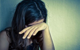 Tình cờ phát hiện cuốn nhật kí của người yêu cũ chồng mình, tôi đau khổ đến chết lặng
