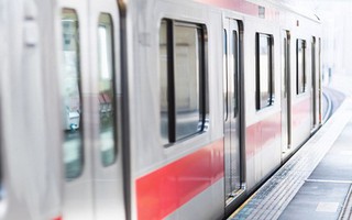 Lỡ ngồi nhầm ghế ưu tiên trên tàu, thanh niên Nhật Bản bị cụ ông 62 tuổi đâm nhiều nhát vào bụng