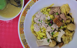 Những điều thú vị xung quanh quán mì bình dân nhưng đạt sao Michelin danh giá tại Singapore