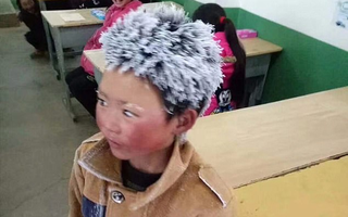 "Con chỉ mong mẹ sớm quay về": Ước muốn duy nhất ngày đầu năm mới của "cậu bé băng giá" lay động cộng đồng mạng