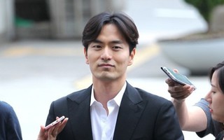 Lee Jin Wook: Điển trai, may mắn hẹn hò toàn chị đại quyền lực và kết cục bị chính bạn gái kiện vì tội cưỡng dâm