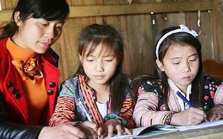 Thưởng Tết cho giáo viên, nơi chai nước mắm, nơi vài trăm ngàn
