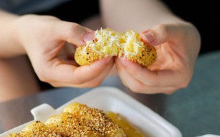 Quán bánh cuốn ngọt Campuchia cực hot ở Sài Gòn: bán cả nghìn chiếc mỗi ngày