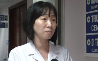Ăn dặm bằng cháo loãng ninh nước hầm xương, bé 6 tháng tuổi hôn mê vì bệnh khó điều trị