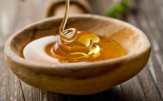 Mật ong rừng có thể thành chất độc nếu cứ vô tư dùng mà không biết những điều sau đây