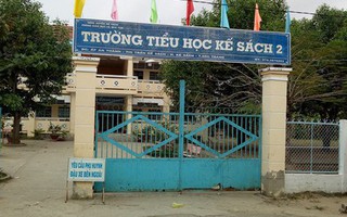 Buộc thôi việc thầy giáo sờ vào vùng nhạy cảm của nữ sinh