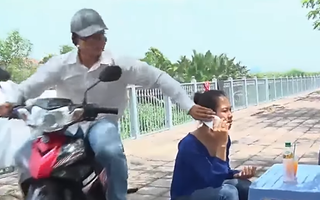 Bị giật điện thoại trên phố, mẹ trẻ có máu thám tử dẫn theo chồng con tìm đến tận nhà tên trộm đòi lại, ly kì như phim hành động