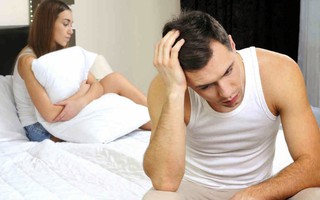 Cay đắng trước cảnh vợ phải dùng "đồ giả" để thỏa mãn nhu cầu bản thân vì tôi bị bất lực sau tai nạn