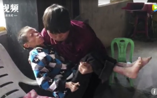 Góa phụ chăm sóc hàng xóm tàn tật hơn 30 năm: 'Đó là định mệnh'