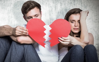 Cơm sôi thì phải bớt lửa, có giận đến mấy bạn cũng chớ thốt ra những câu này kẻo có ân hận đến mấy cũng đã muộn