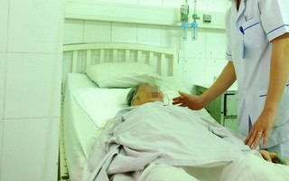 Nữ bệnh nhân ở Sài Gòn bị bệnh tim hiếm gặp được cứu sống nhờ... đốt cồn trong mạch máu