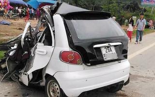 Bắc Kạn: Lái xe 4 chỗ tử vong sau khi va chạm với ô tô khách