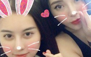 Cả thế giới ra mà xem có phải Kỳ Duyên nắm tay Huyền My đi chơi lễ?