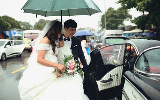 Hà Nội: Màn rước dâu bằng dàn xế cổ dưới trời mưa khiến bao người trầm trồ