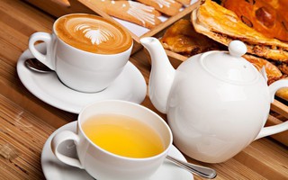 Trà và cà phê, thức uống nào có lợi cho tim hơn: Đây là câu trả lời của các chuyên gia sức khỏe