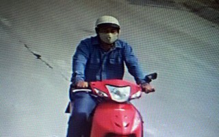Người đàn ông Trung Quốc đập vỡ kính ô tô trộm 170 triệu đồng