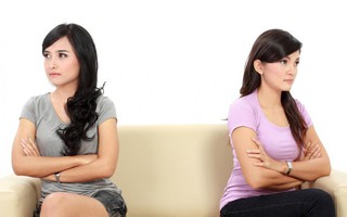 Vì chữ hiếu nên dọn về sống chung để phụng dưỡng bố mẹ, em gái lại nghĩ tôi có mưu đồ chiếm nhà