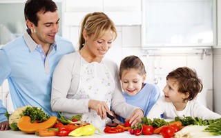 Đàn ông chỉ ăn cơm vợ nấu là một người ích kỷ?