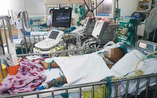 TP.HCM: Hai đứa trẻ 4 tuổi suýt chết vì uống nhầm thuốc khi chơi trò đóng giả bác sĩ