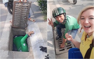 Vô tình làm rơi thẻ ATM xuống cống sâu, cô gái người Anh kinh ngạc trước hành động của anh xe ôm