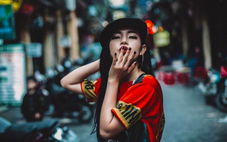 Soi ngay phong cách pose ảnh làm nên thương hiệu của các hotgirl Việt