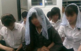 Tan cửa nát nhà vì hội thánh tự xưng: Đủ chiêu trò dụ dỗ, lôi kéo