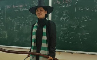 Chuyện cảm động về cô giáo hóa trang thành phù thủy để học sinh có cảm hứng ôn thi đại học môn Văn
