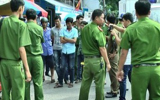 Bị đánh thức khi đang ngủ, cháu chém chết bà nội