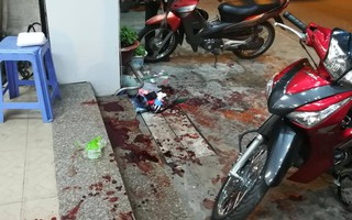TP.HCM: Bị truy đuổi, tên cướp dùng dao đâm hai người bị thương nặng