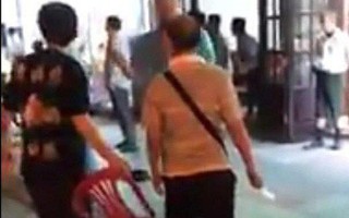 Nhóm khách Trung Quốc bị đánh te tua nghi ăn không trả tiền ở Nha Trang