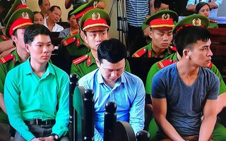 Xét xử vụ 8 người tử vong trong khi chạy thận tại Hòa Bình: Luật sư của các bị cáo đều vắng mặt, hoãn phiên tòa tới 15/5