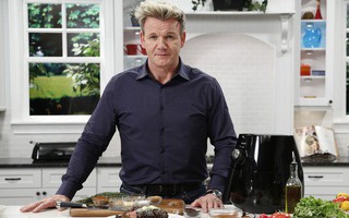 Làm thế nào mà một người yêu đồ ăn như đầu bếp Gordon Ramsay lại có thể giảm được hơn 22kg?
