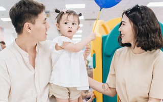 Vợ chồng Kiên Hoàng - Heo Mi Nhon chia sẻ bí quyết chăm sóc con, bất cứ ông bố bà mẹ nào cũng nên học hỏi