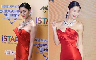 "Biểu tượng nóng bỏng xứ Hàn" Clara gây sốc khi xuất hiện với bộ váy khoe trọn vòng 1