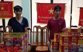 Lạng Sơn: Bắt 2 đối tượng rủ nhau đi buôn pháo do cần tiền tiêu xài