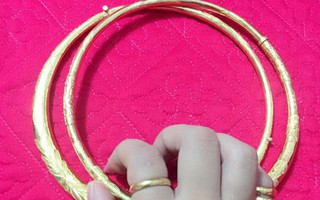 Vừa cưới xong chị chồng đòi giữ hộ vàng vì "nhà chị có két sắt", em dâu nhờ tư vấn đáp lại thế nào cho ngầu?