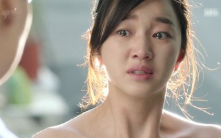 Bắt quả tang chồng nhắn tin hẹn hò thân mật với đồng nghiệp nữ, vợ còn bị mắng ngược "không tôn trọng sự riêng tư"
