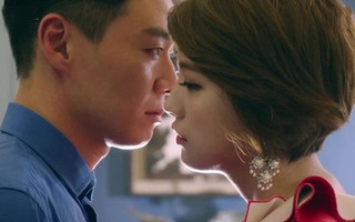 Trở về sau chuyến công tác dài ngày, chồng chết lặng trước lời đề nghị của vợ