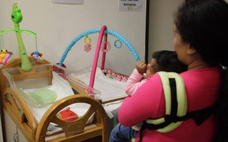 Phát hoảng vì giúp việc hơn cả “bà nội”: 7h dậy, 10h ngủ trưa, nhà cửa không dọn mà nằm trên giường buôn điện thoại