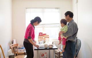 Bố mẹ chồng sợ con trai và dâu thứ một phép, dâu trưởng nhờ chị em bày cách "xử đẹp" để lấy lại công bằng