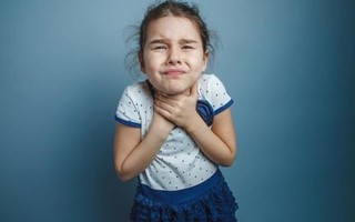 Chuyên gia hướng dẫn xử trí khi bị mắc nghẹn đúng cách